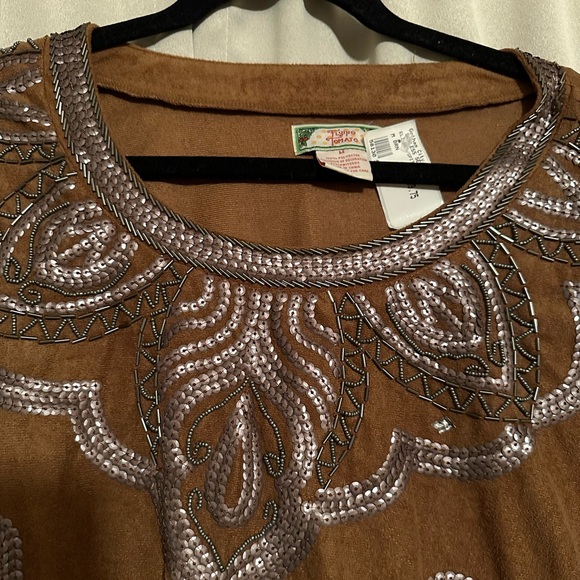 NWT Flying Tomato Top - Picture 2 of 10